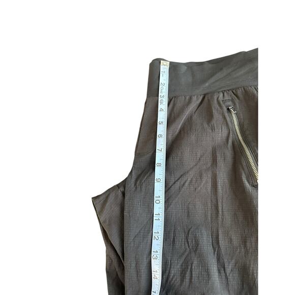 Athleta Black Workout Athleisure Trekkie North High Rise Jogger Pant 12 Petite - Picture 12 of 14